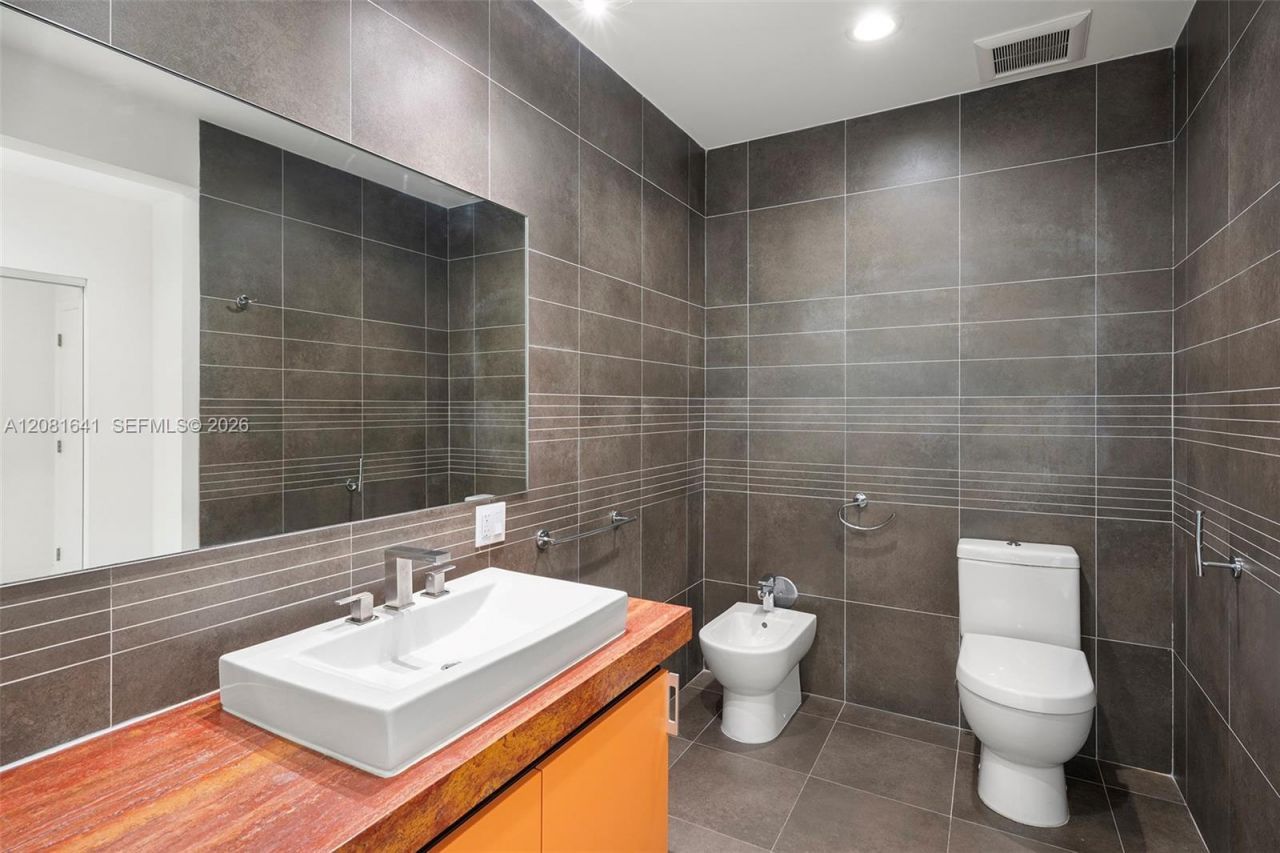 2100 Park Ave, Unit 101, Miami Beach, FL 33139 Photo