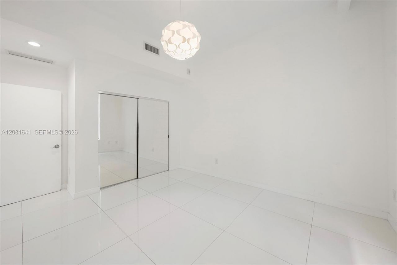 2100 Park Ave, Unit 101, Miami Beach, FL 33139 Photo