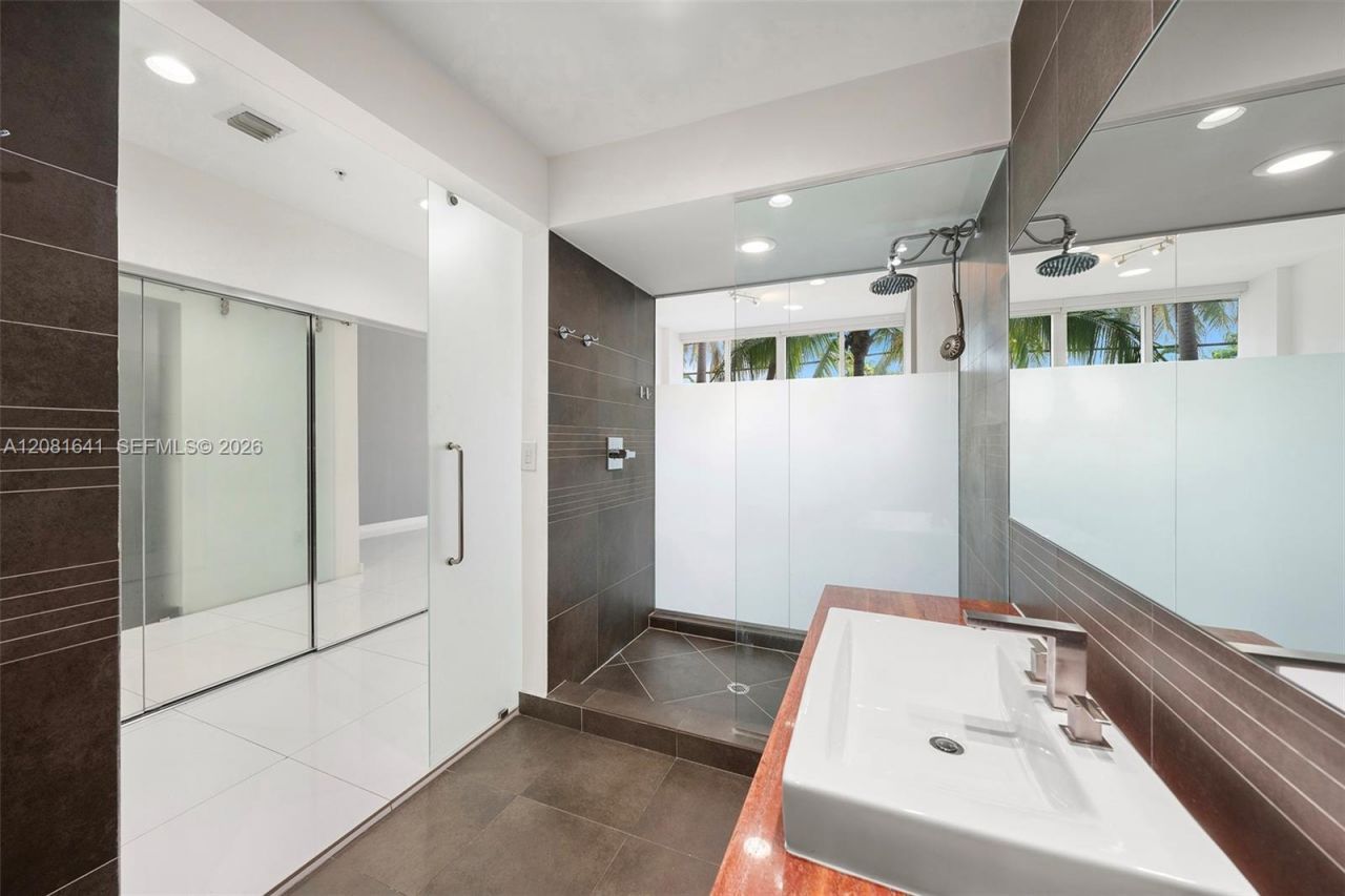 2100 Park Ave, Unit 101, Miami Beach, FL 33139 Photo