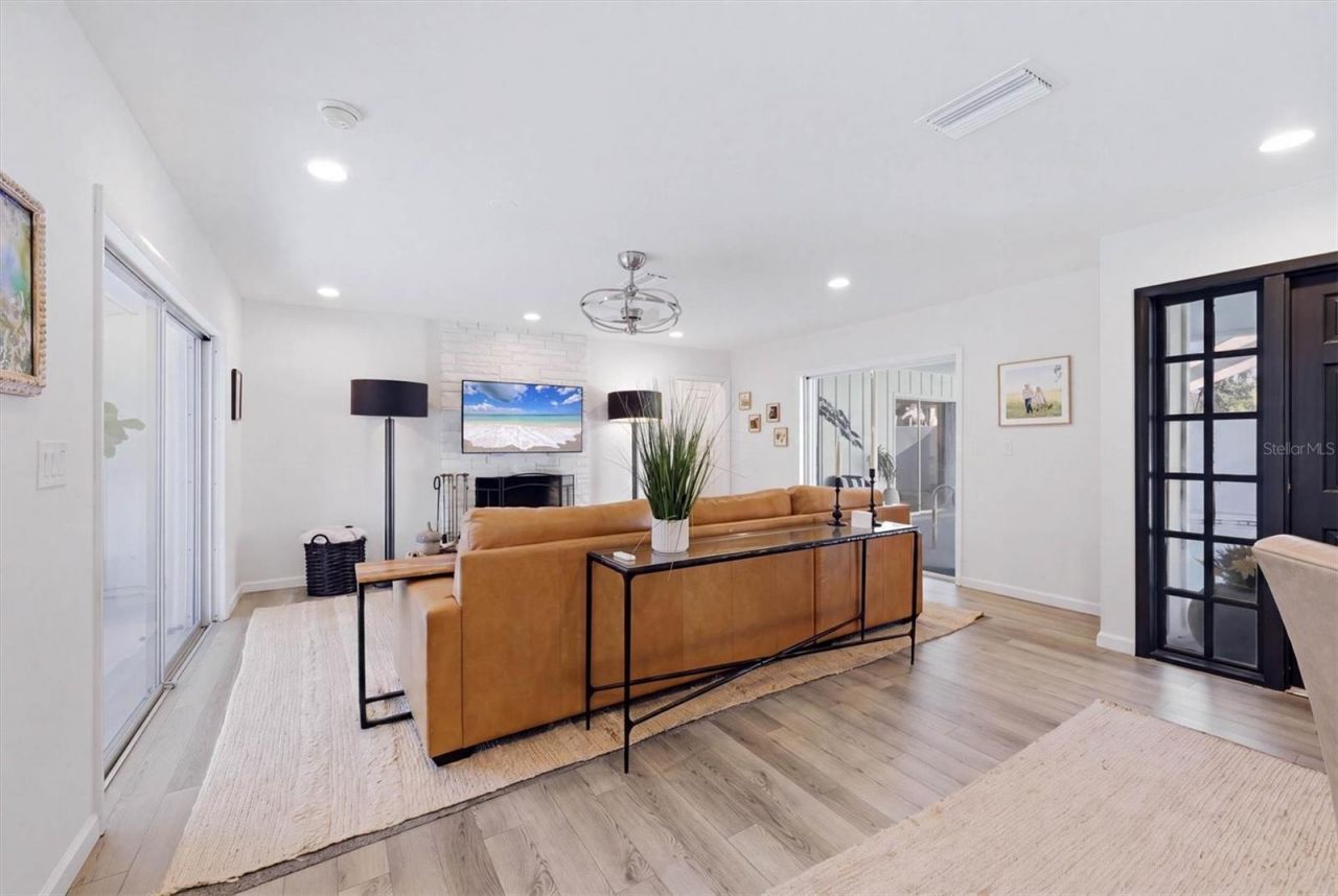 1761 Sandalwood Drive, Sarasota, FL 34231 Photo