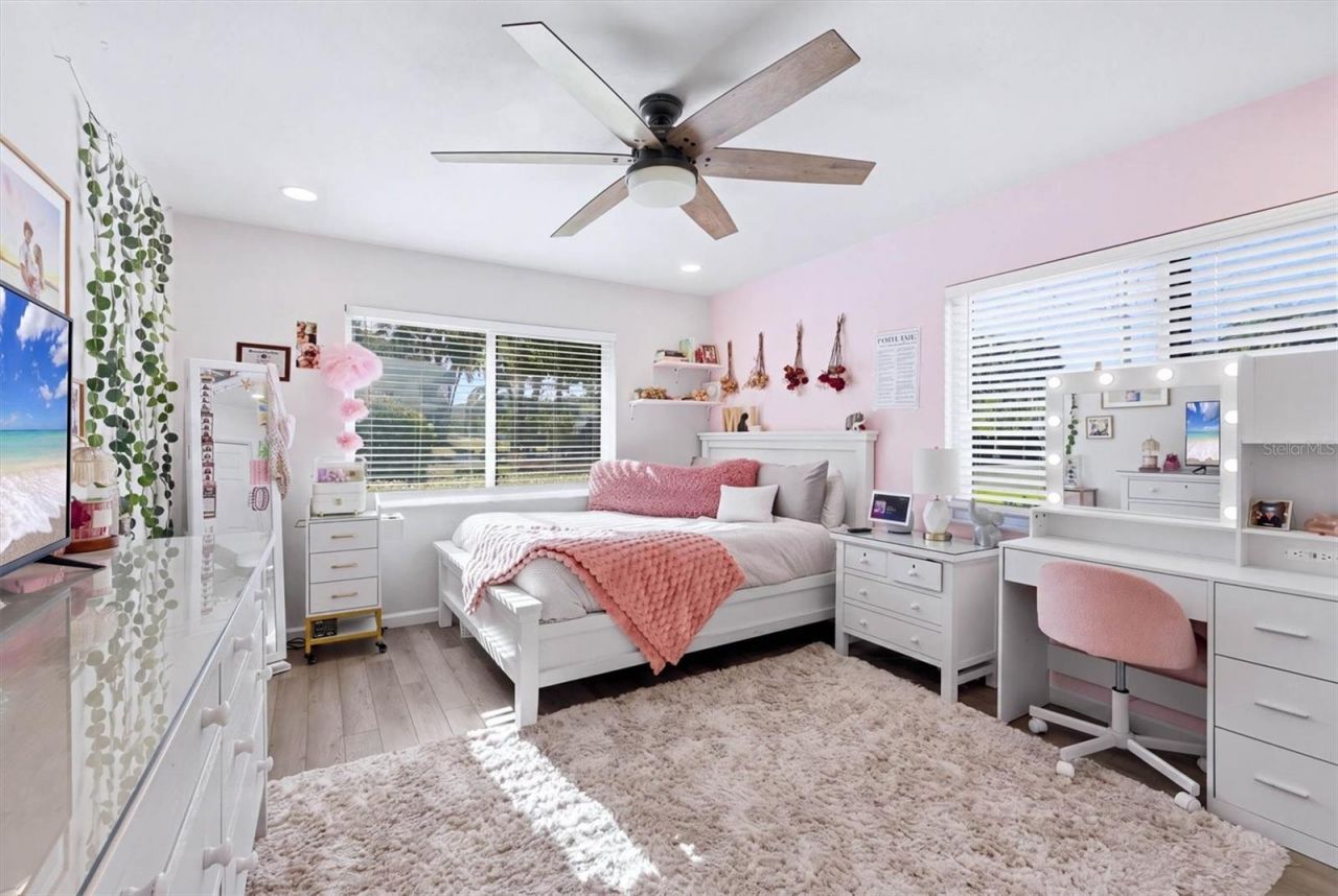 1761 Sandalwood Drive, Sarasota, FL 34231 Photo