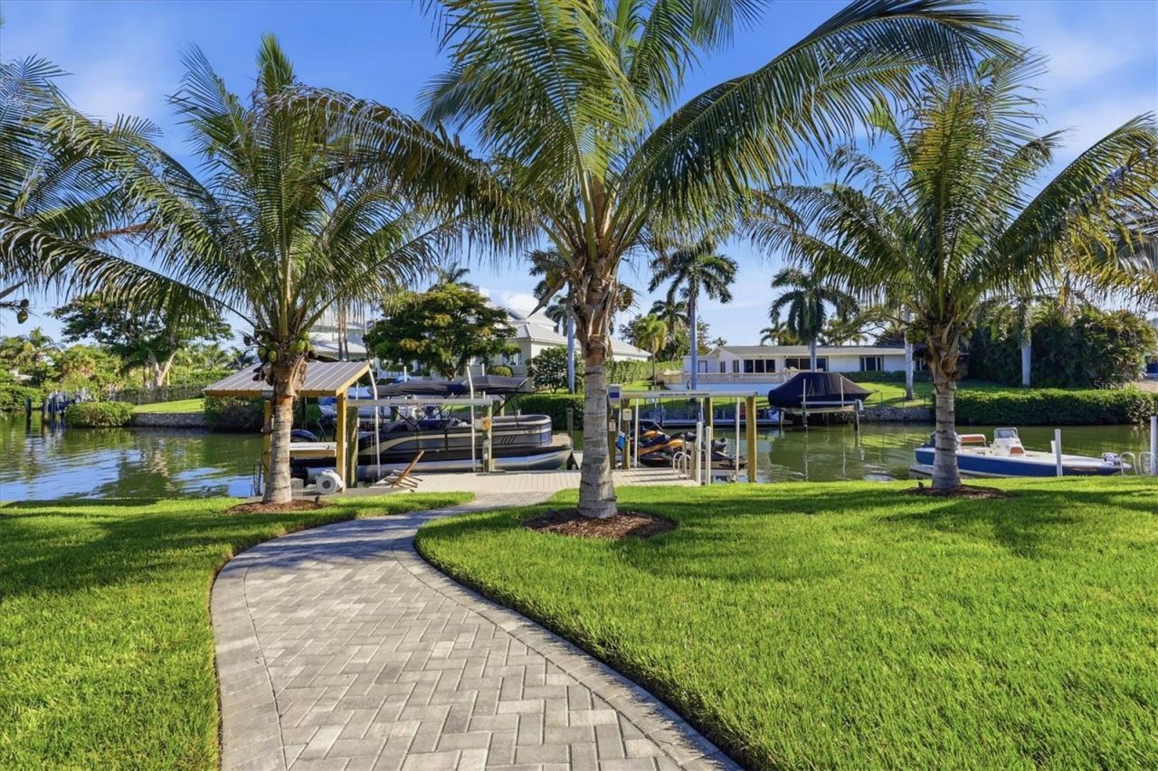 1761 Sandalwood Drive, Sarasota, FL 34231 Photo