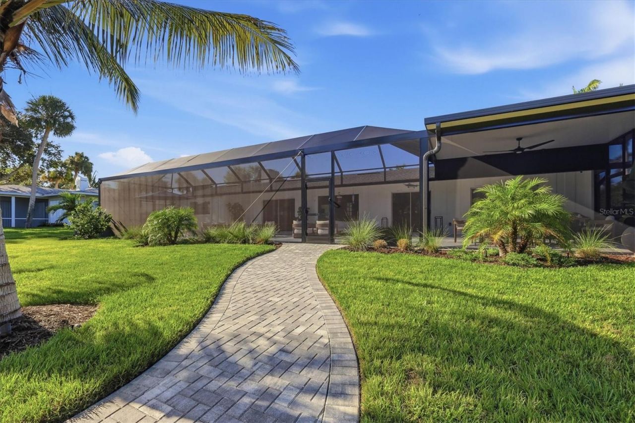 1761 Sandalwood Drive, Sarasota, FL 34231 Photo