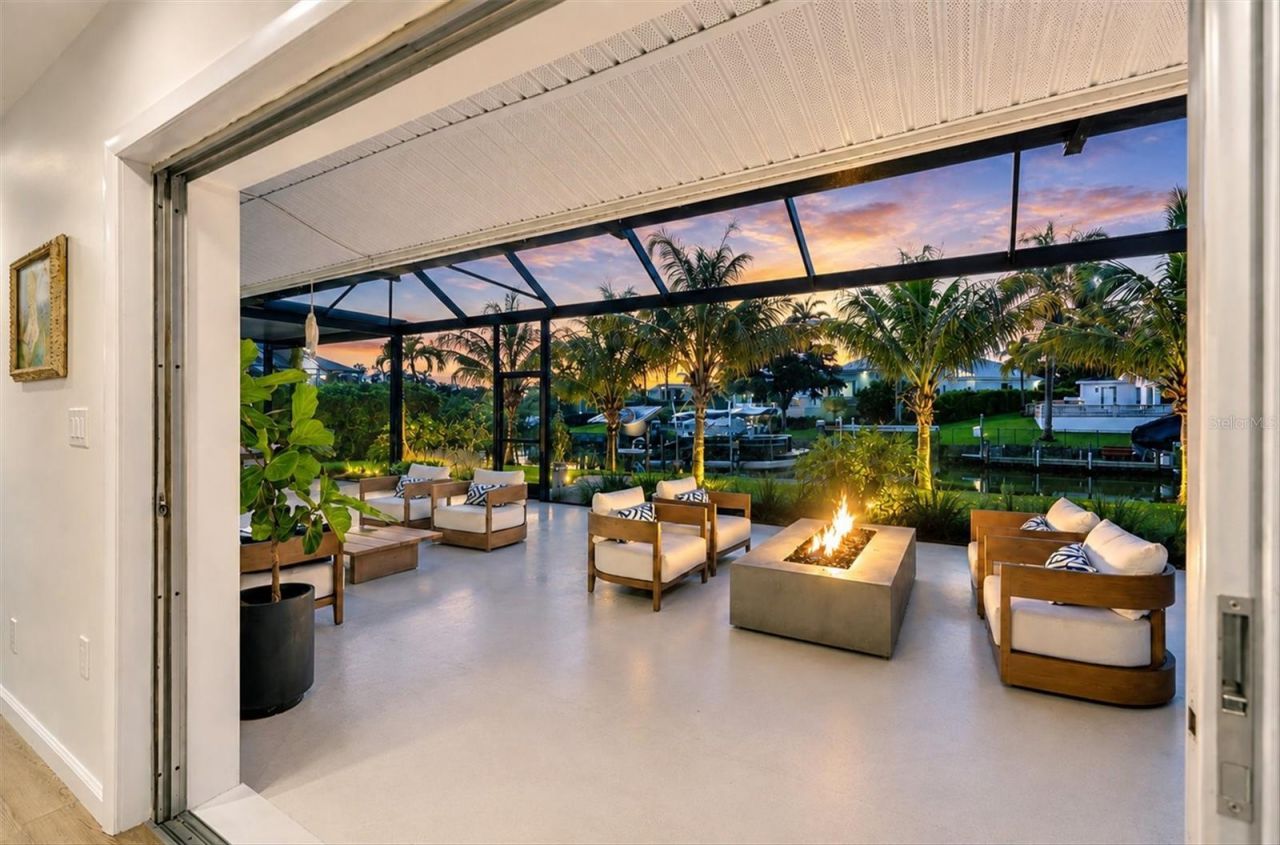 1761 Sandalwood Drive, Sarasota, FL 34231 Photo
