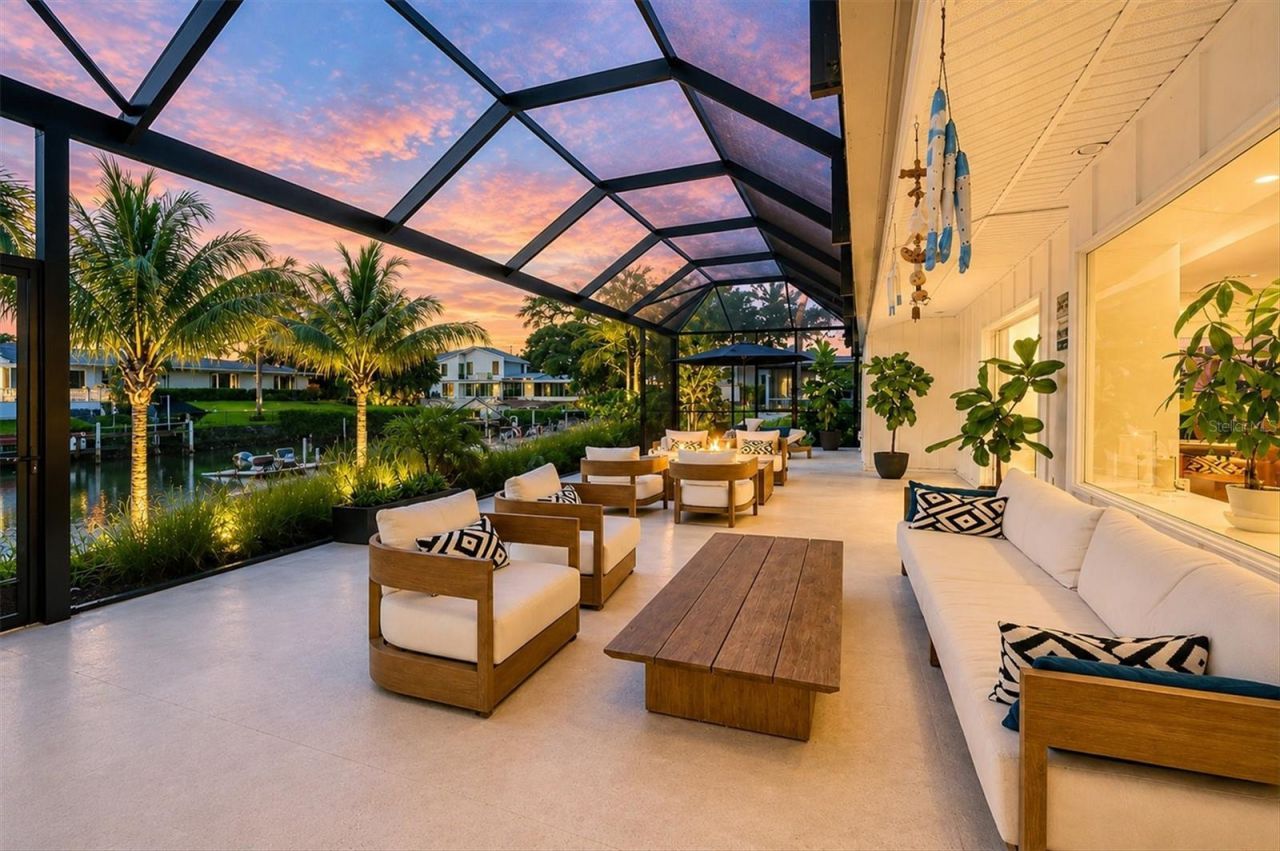 1761 Sandalwood Drive, Sarasota, FL 34231 Photo