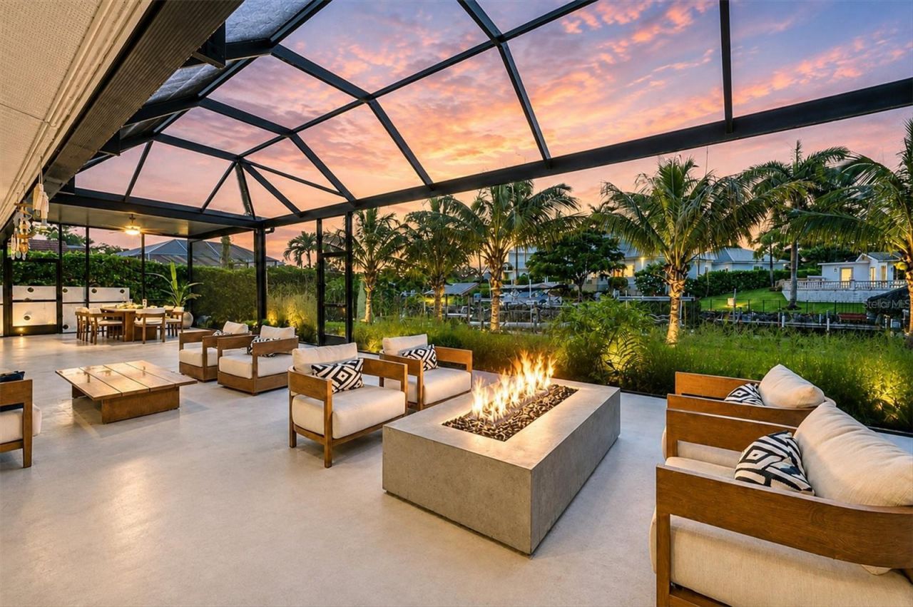 1761 Sandalwood Drive, Sarasota, FL 34231 Photo