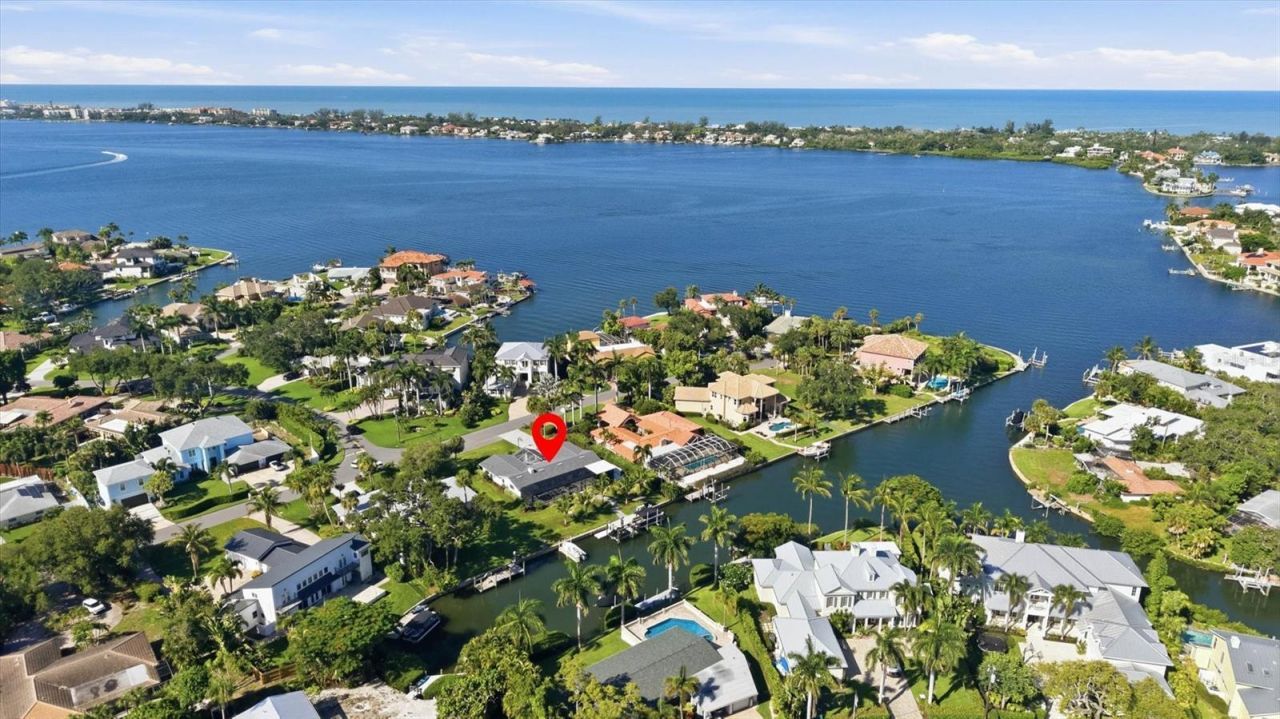 1761 Sandalwood Drive, Sarasota, FL 34231 Photo