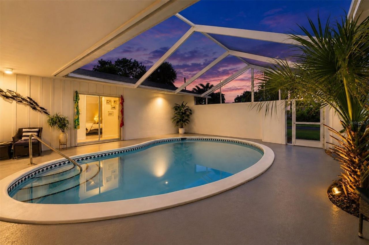 1761 Sandalwood Drive, Sarasota, FL 34231 Photo