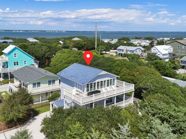102 Gregg Street , Emerald Isle, NC 28594