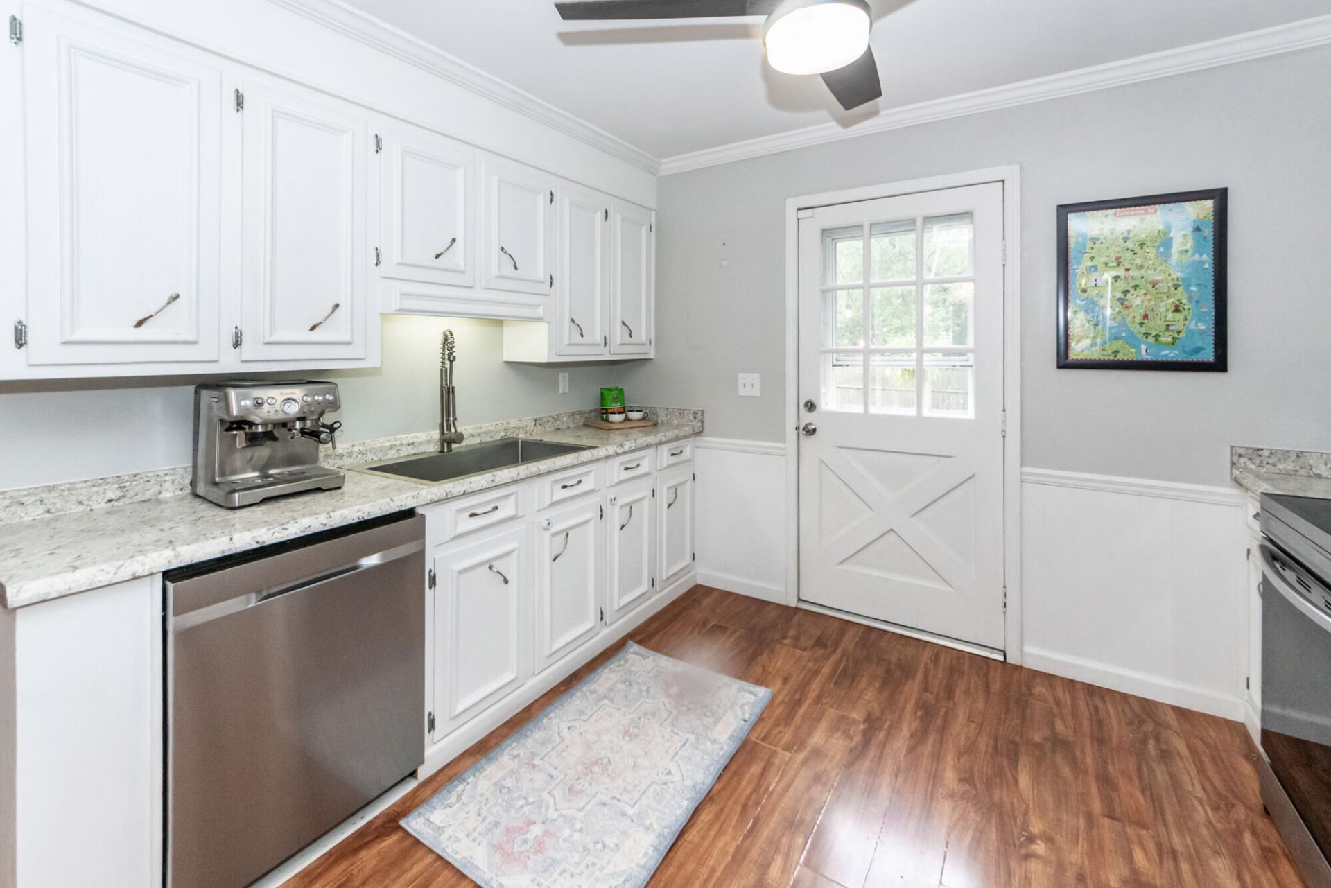 3572 Berryhill Road Photo 11