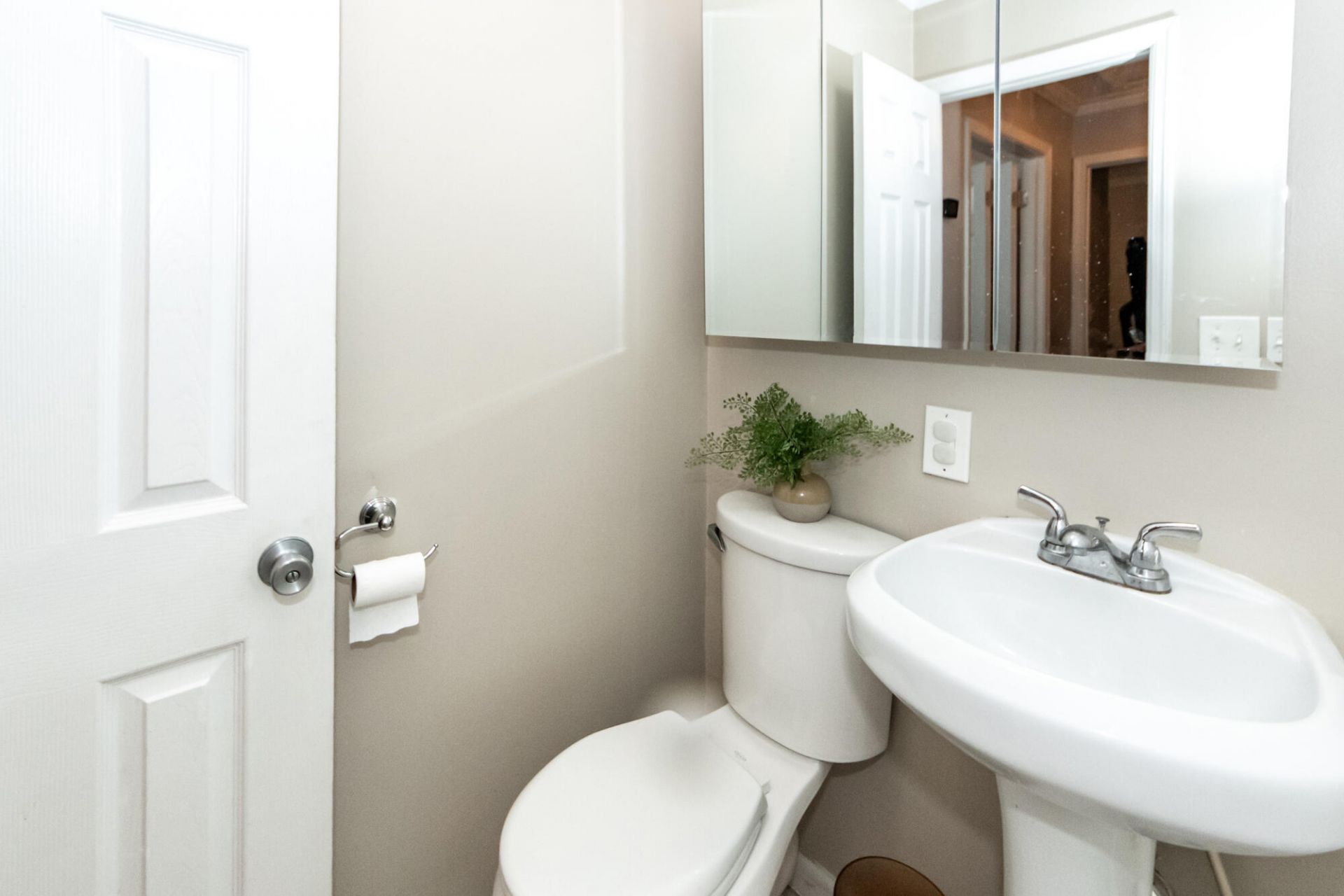 3572 Berryhill Road Photo 25