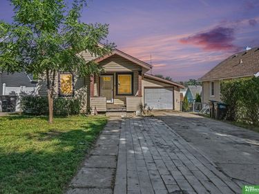 1805 S 55th Street, Omaha, NE 68106