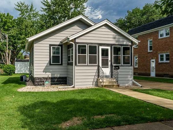 2305 Logan Street , Rockford, IL 61103