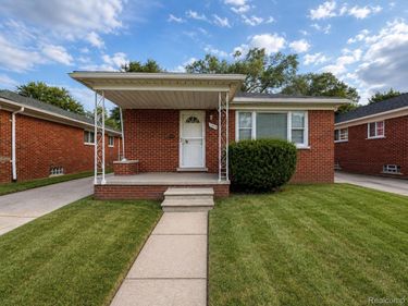 7140 Iowa Street , Detroit, Mi 48212