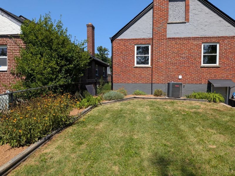 6925 Windward Street, Columbia Township, OH 45227 Photo 30
