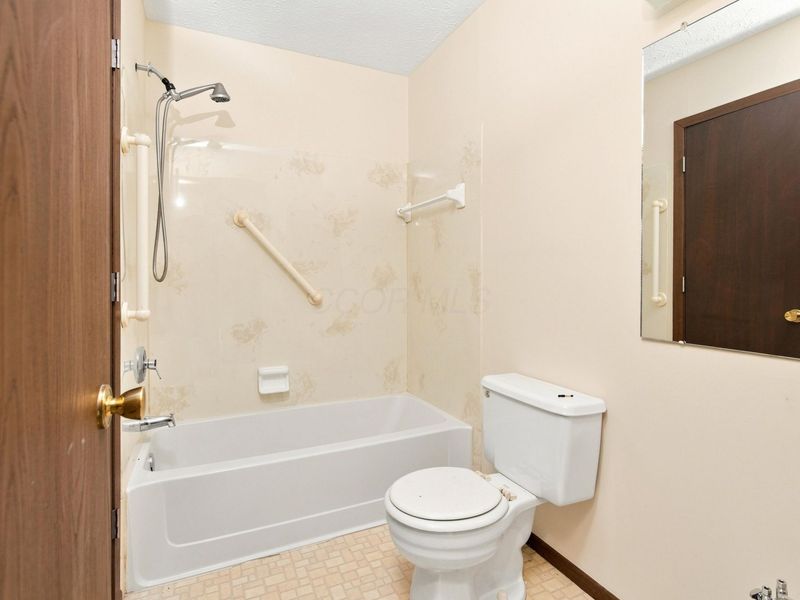 8369 Yuma Drive, Powell, OH 43065 Photo 12