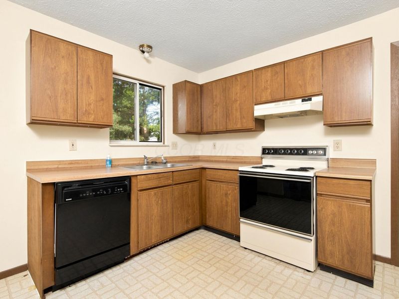 8369 Yuma Drive, Powell, OH 43065 Photo 8