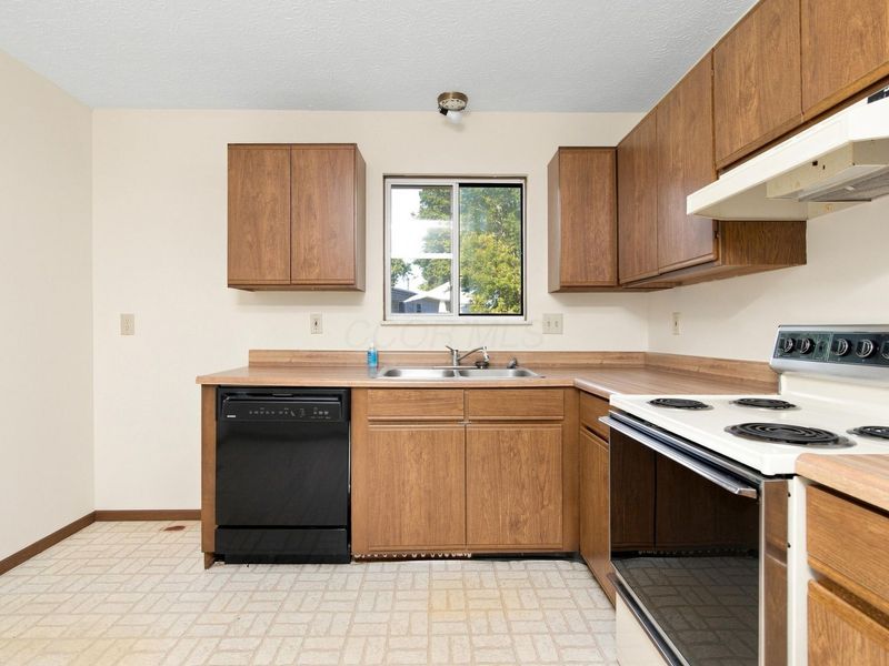 8369 Yuma Drive, Powell, OH 43065 Photo 9