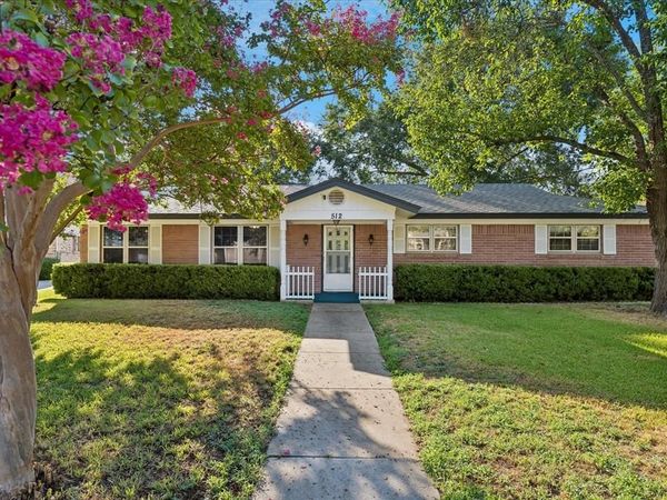512 Brown Trail Court, Hurst, TX 76053
