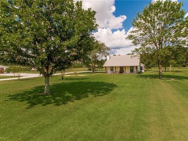 37110 WEISS Road, Denham Springs, LA 70706