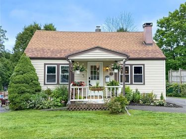 33 Hillside Avenue, New Hartford, NY 13413