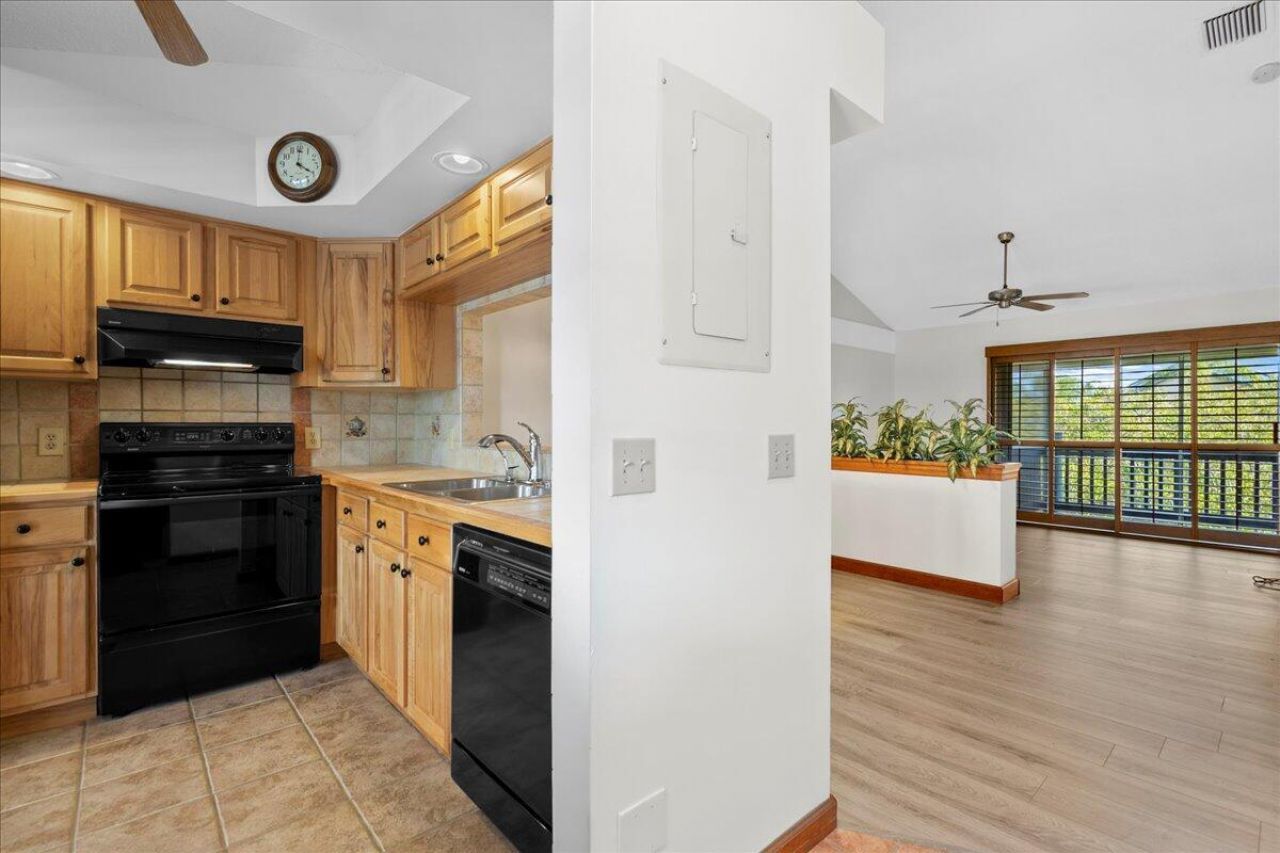 1481 NE 14th Court, Unit U-7, Jensen Beach, FL 34957 Photo