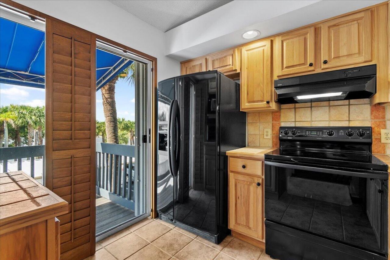 1481 NE 14th Court, Unit U-7, Jensen Beach, FL 34957 Photo