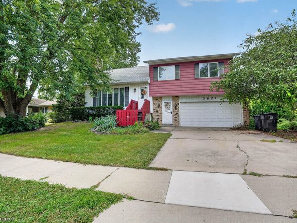 3821 Southlawn Road, Cedar Falls, IA 50613