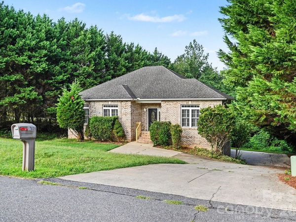 1703 Running Deer Drive NW, Conover, NC 28613