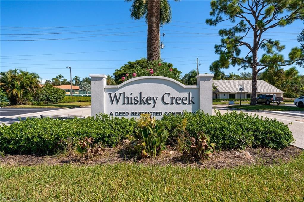 6142 Whiskey Creek Dr, Unit 611, Fort Myers, FL 33919 Photo