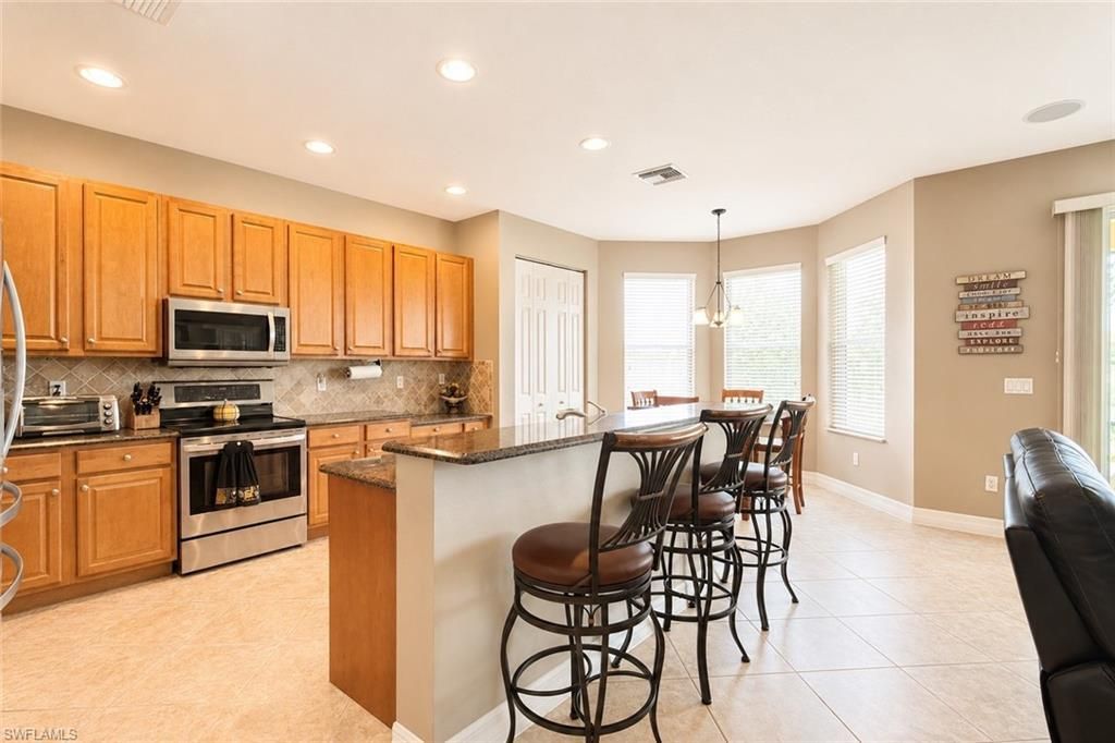 10471 Winged Elm Ln, Fort Myers, FL 33913 Photo