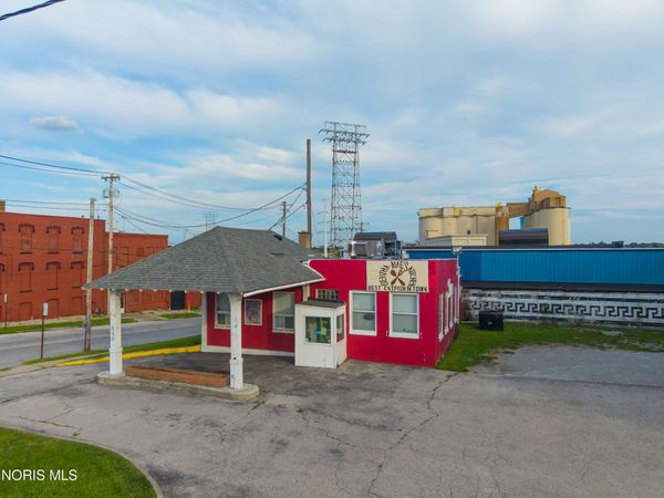 840 N Summit Street , Toledo, OH 43604