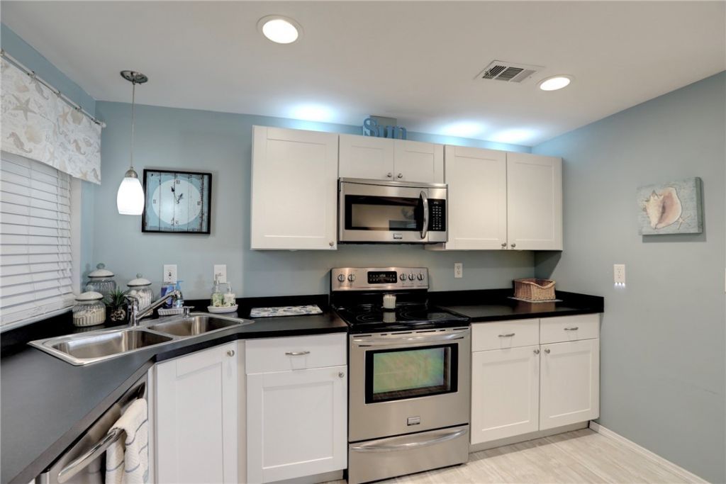700 Periwinkle Circle, Barefoot Bay, FL 32976 Photo