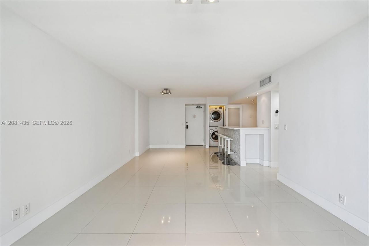 200 SE 15th Rd , Unit 9I, Miami, FL 33129 Photo