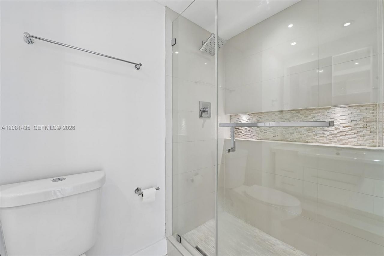200 SE 15th Rd , Unit 9I, Miami, FL 33129 Photo