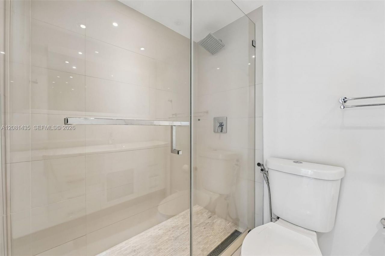 200 SE 15th Rd , Unit 9I, Miami, FL 33129 Photo