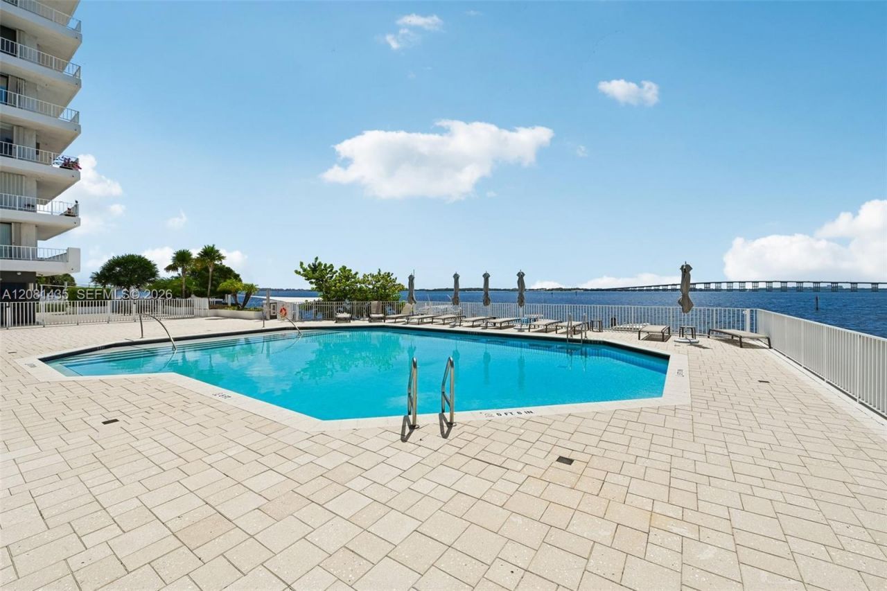 200 SE 15th Rd , Unit 9I, Miami, FL 33129 Photo