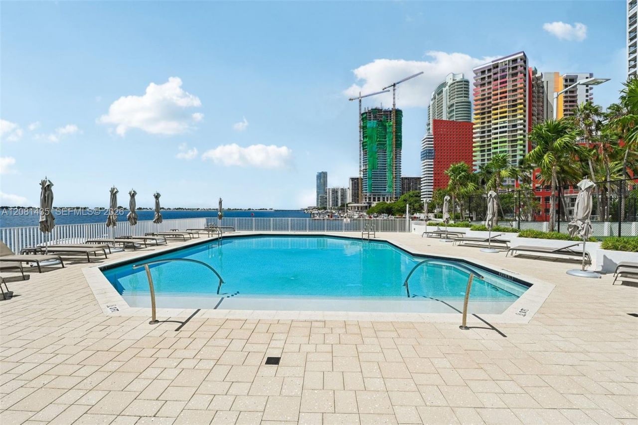 200 SE 15th Rd , Unit 9I, Miami, FL 33129 Photo