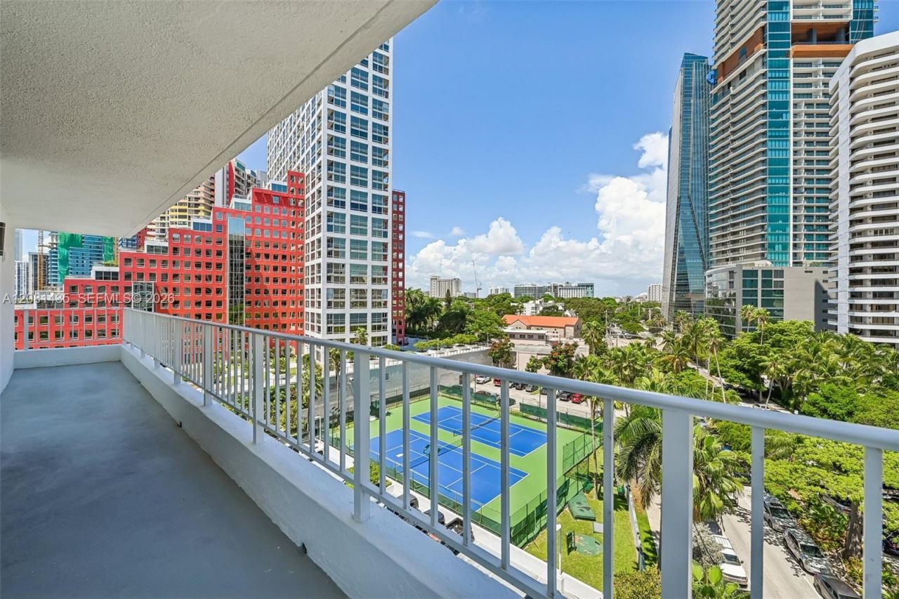 200 SE 15th Rd , Unit 9I, Miami, FL 33129 Photo