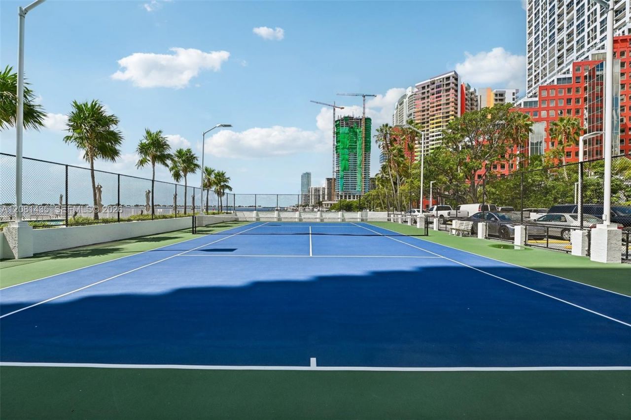 200 SE 15th Rd , Unit 9I, Miami, FL 33129 Photo