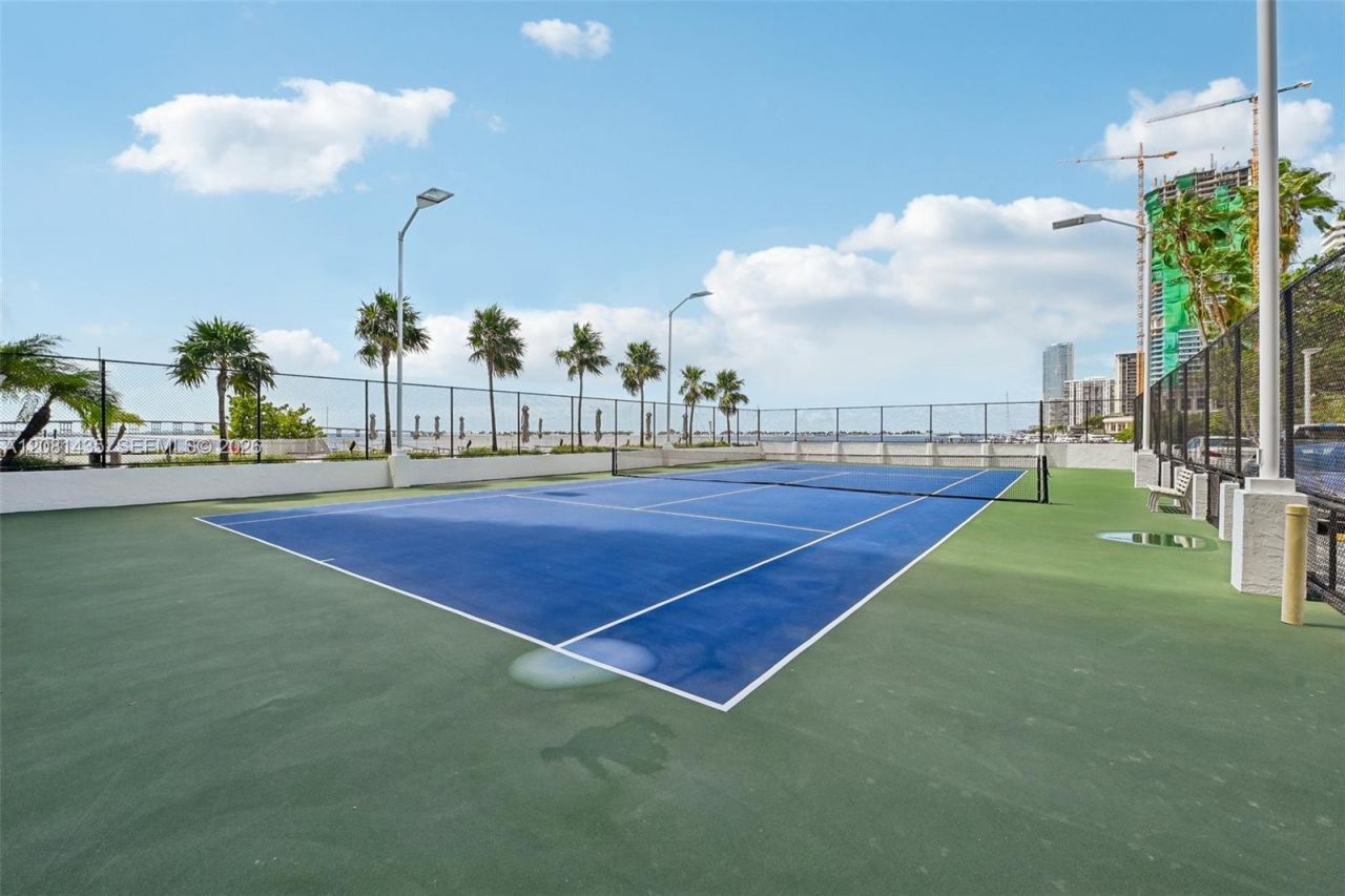 200 SE 15th Rd , Unit 9I, Miami, FL 33129 Photo