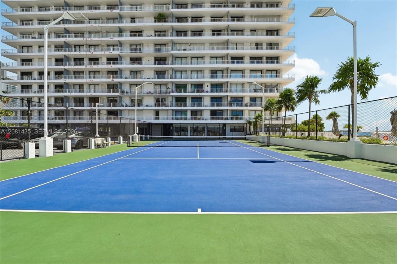 200 SE 15th Rd , Unit 9I, Miami, FL 33129 Photo