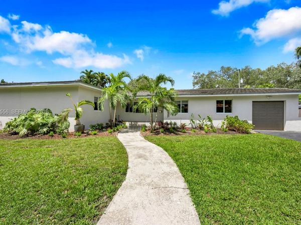 6610 Santona St , Coral Gables, FL 33146
