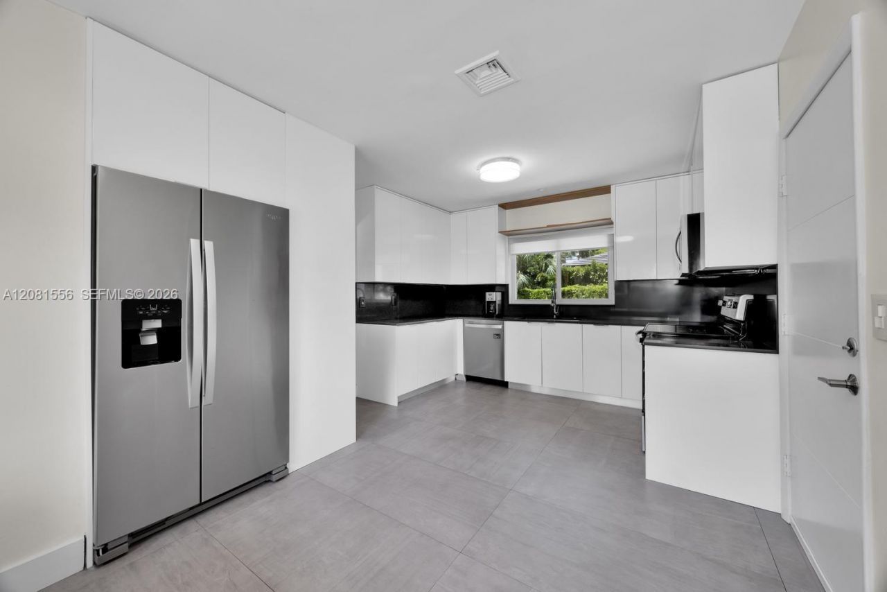 6610 Santona St, Coral Gables, FL 33146 Photo