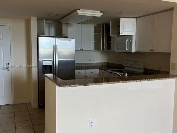 19501 W Country Club Dr , Unit 611, Aventura, FL 33180