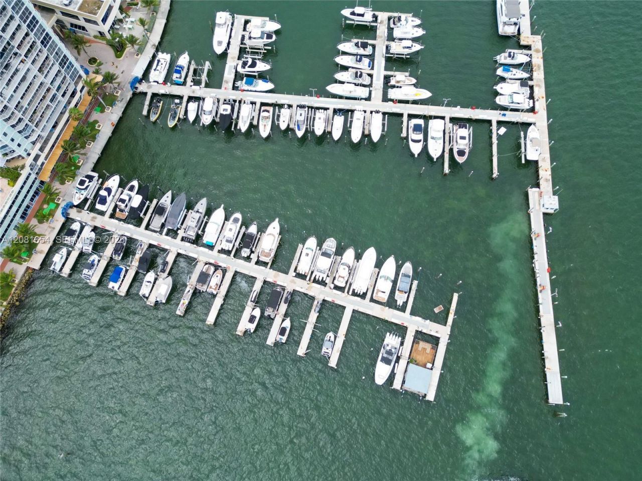 7601 E Treasure Dr #c-110, North Bay Village, FL 33141 Photo