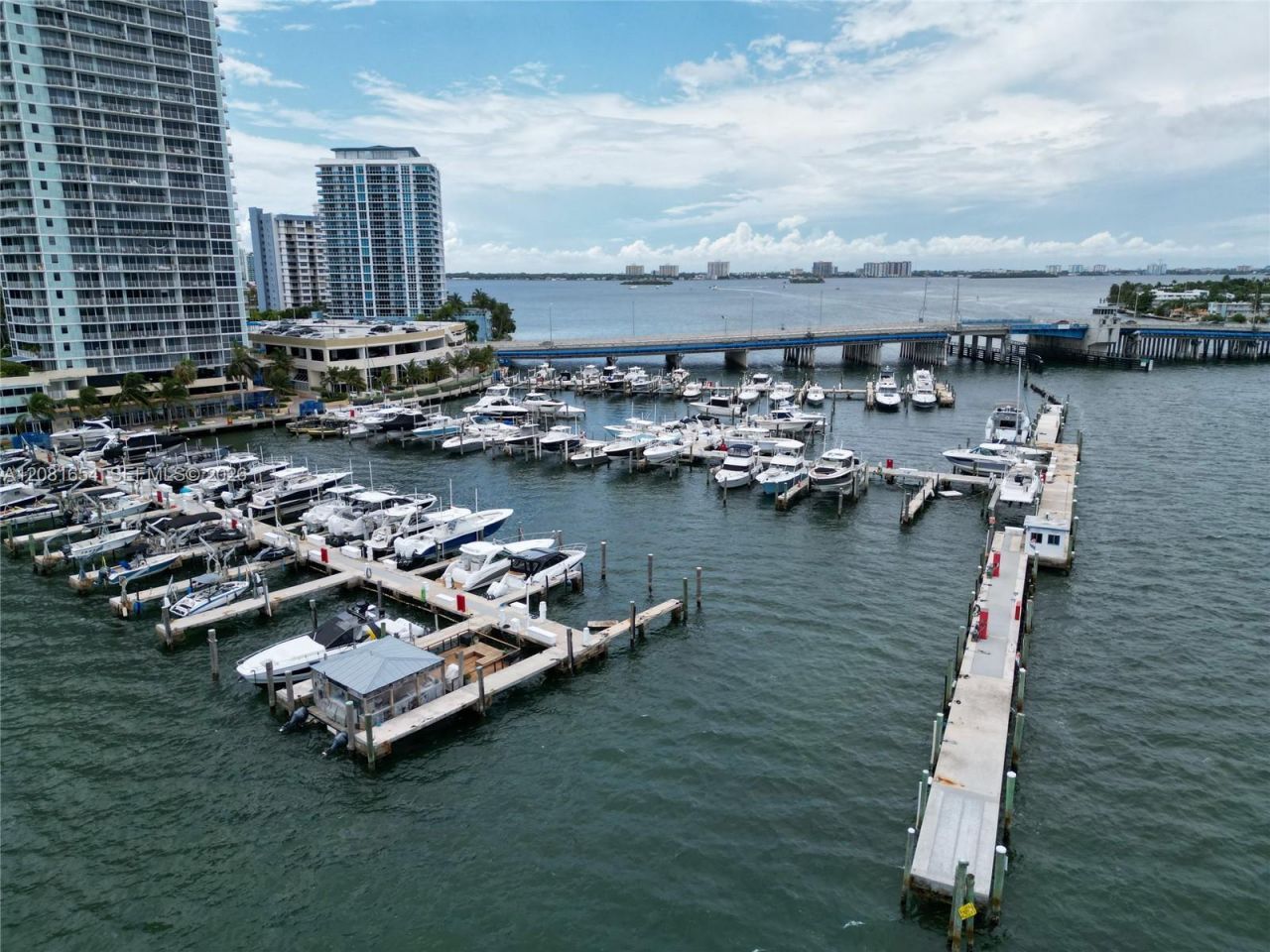 7601 E Treasure Dr #c-110, North Bay Village, FL 33141 Photo