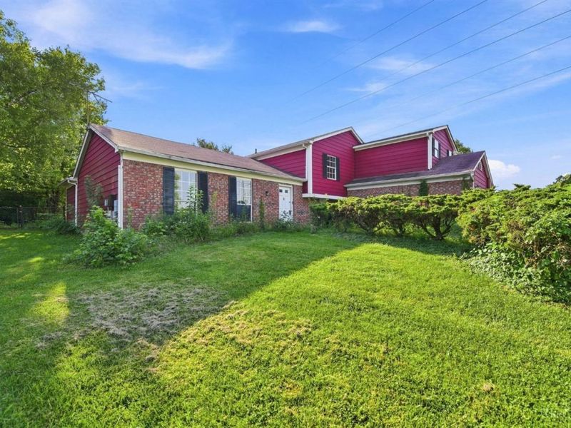 6200 Benzing Drive, Fairfield, OH 45014 Photo 2