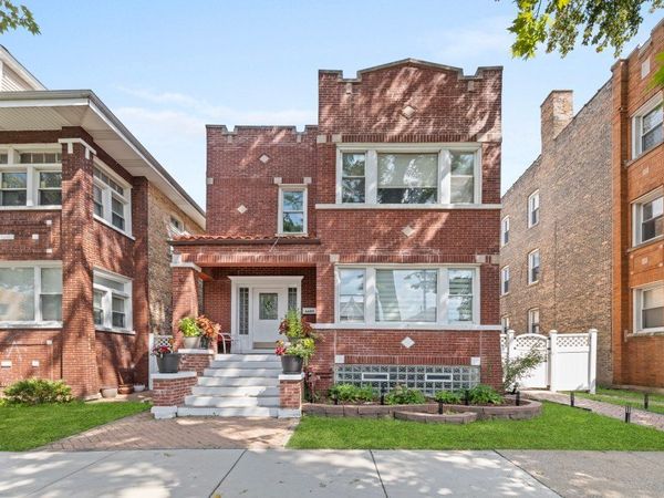 6605 S WHIPPLE Street , Chicago, IL 60629
