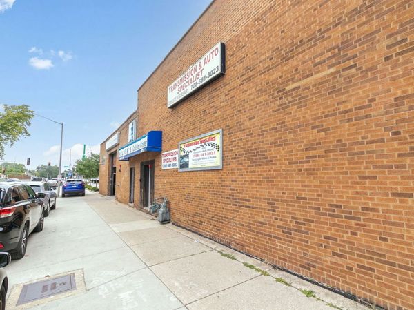 1825 S 17th Avenue , Broadview, IL 60155
